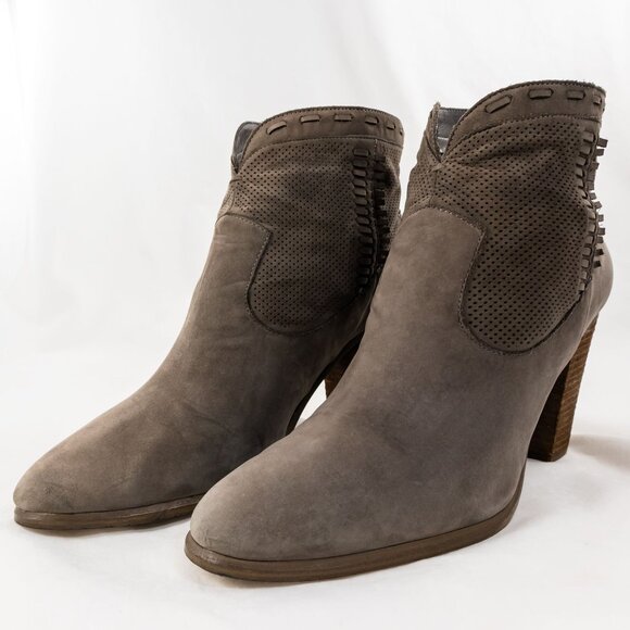 Vince Camuto Shoes - Vince Camuto Fretzia Taupe Suede Ankle Boots Size 12M Block Heel Western Boho